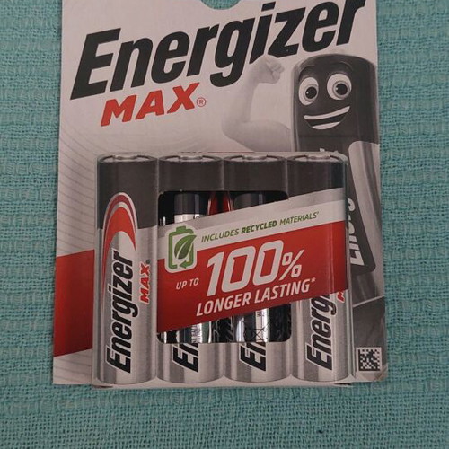 Energizer Max AA batteries new, 5 packs of 4, expiry 2035