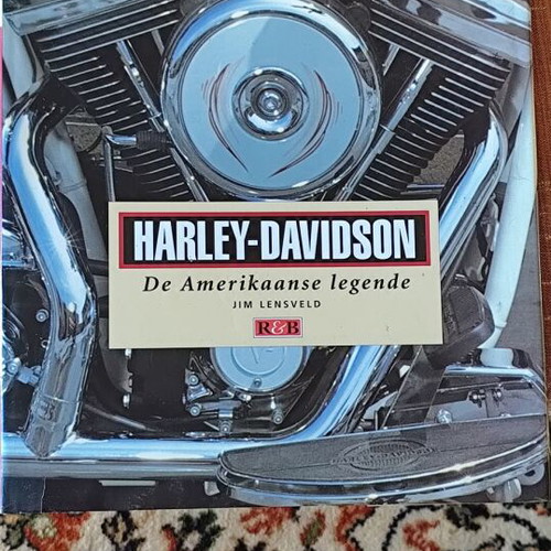 Harley Davidson The American Legend book like new, German