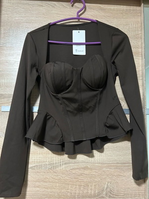 Top with cups brown new
