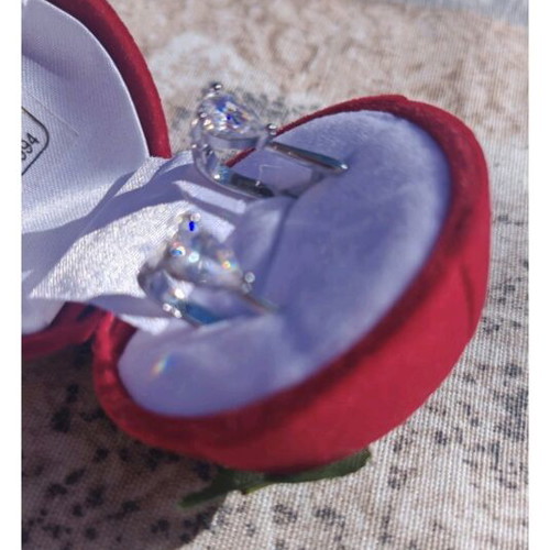 Gold-plated earrings new with white zircon