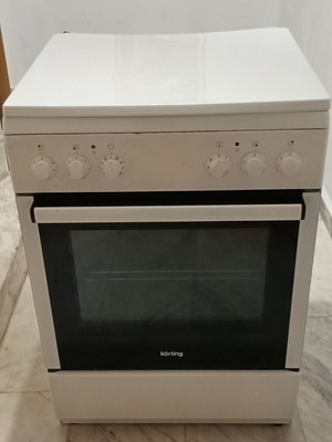Korting electric stove used with 4 burners and oven
