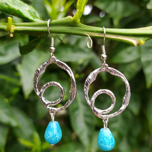 Handmade earrings like new with agate and metal elements