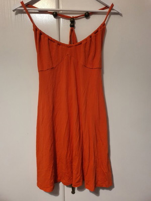 Backless dress dark orange with wooden details, like new