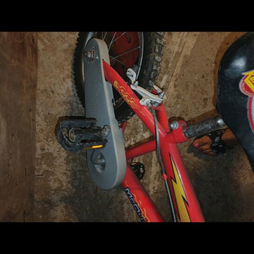 Children's bike like new, 20 inch, red, city with V-brakes