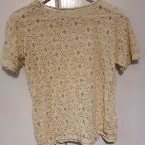 Lace top cream color like new with floral pattern