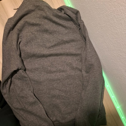 Under Armour sweatshirt used, gray, size M