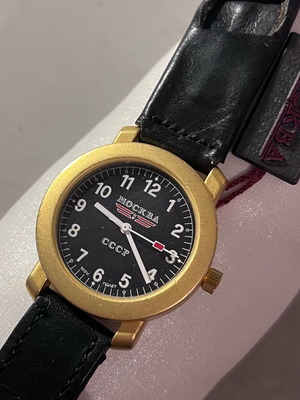 Mockba Russian mechanical wristwatch 38mm, 17 jewels, vintage