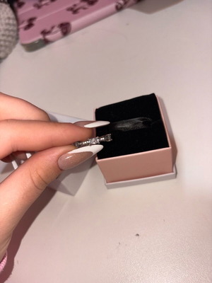 Pandora ring like new silver