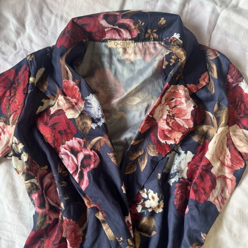 Floral bodysuit blue like new, size S