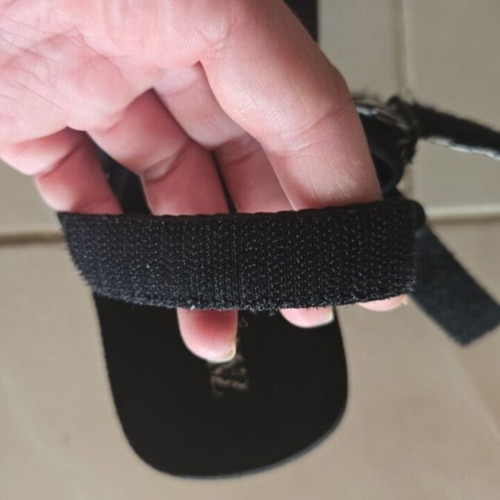 Zara sandals size 32, black