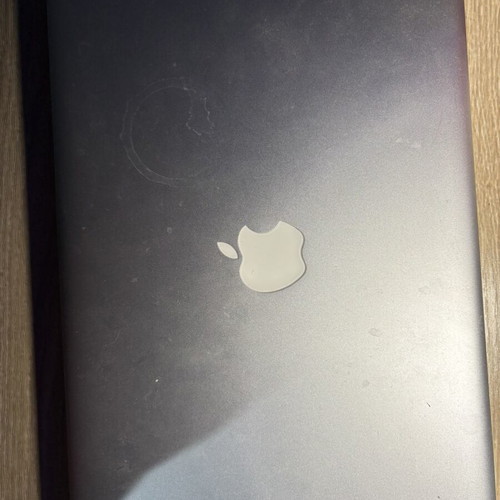 MacBook Pro 13 laptop 2017, with case and charger