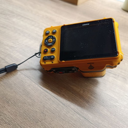 Kodak Pixpro WPZ2 Compact Camera like new, yellow, Full HD video