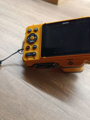 Kodak Pixpro WPZ2 Compact Camera like new, yellow, Full HD video
