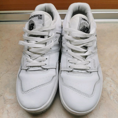 New Balance 550 sport shoes size 40.5 like new