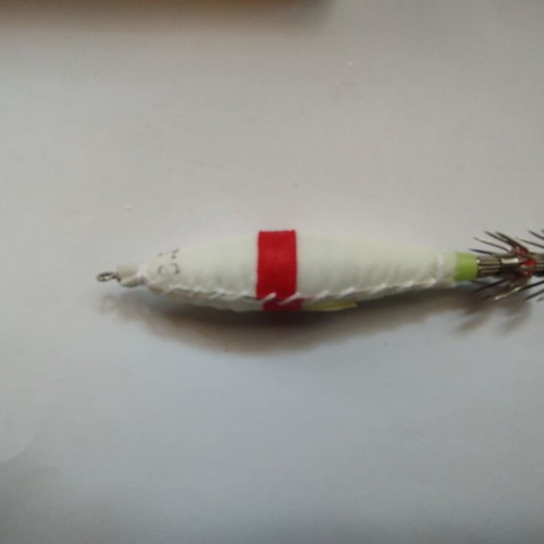 YO-ZYRI 7cm lightweight squid jigs with red stripe and double hook row new