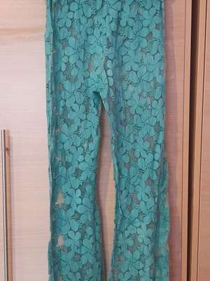 Lace pants used, size M, green with stain