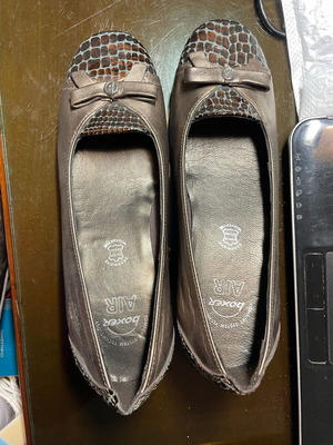 Boxer brown pumps new, size 37