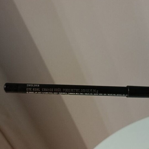 Mac eye kohl black eyeliner and NW20 concealer used
