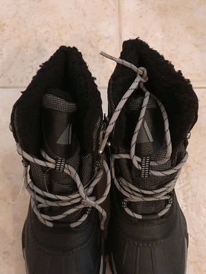 Liberty winter ski boots new, size 41, black