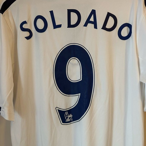 Tottenham 2013/2014 home football shirt Soldado size S like new