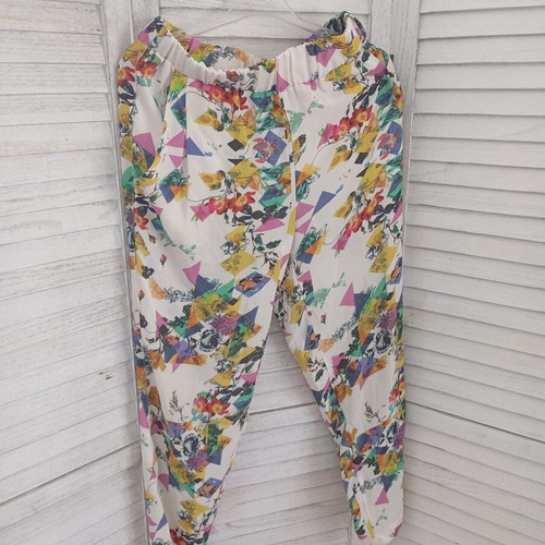 Zini floral pants large, suitable for medium, like new