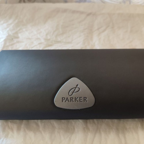 Parker Sonnet Stainless Steel GT pen