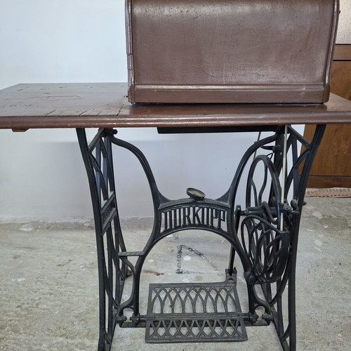 Dürkopp Class 14 antique treadle sewing machine used