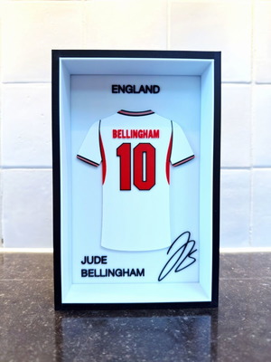 Jude Bellingham England FC Logo Like New