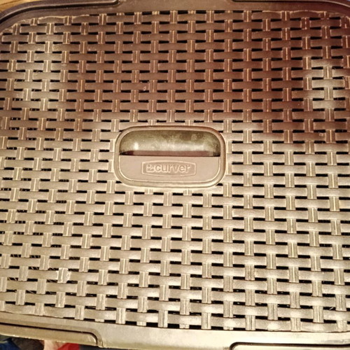 Curver Style Wicker Laundry Basket with Lid used