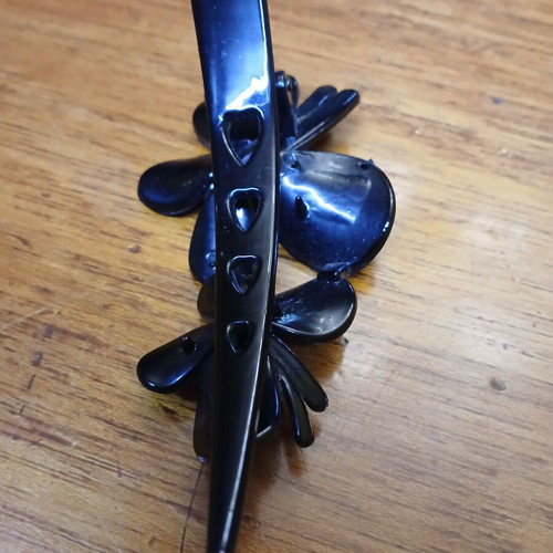 Hair clip plastic black with butterflies used