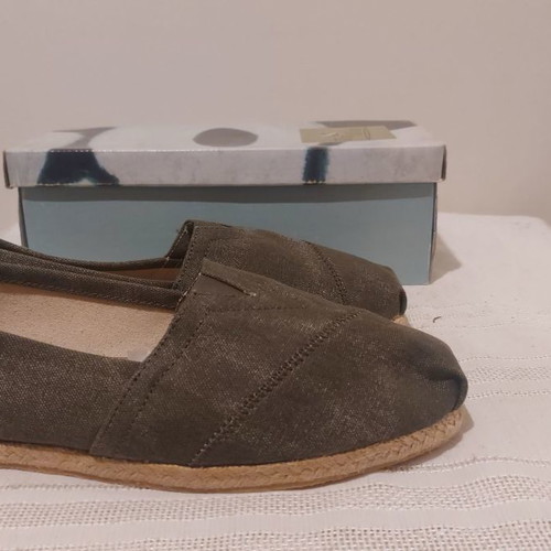 Women's espadrilles new, size 41, khaki, leather sole