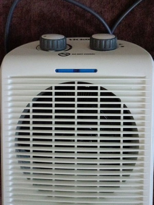LFH-18 2000W fan heater like new, ideal for small spaces