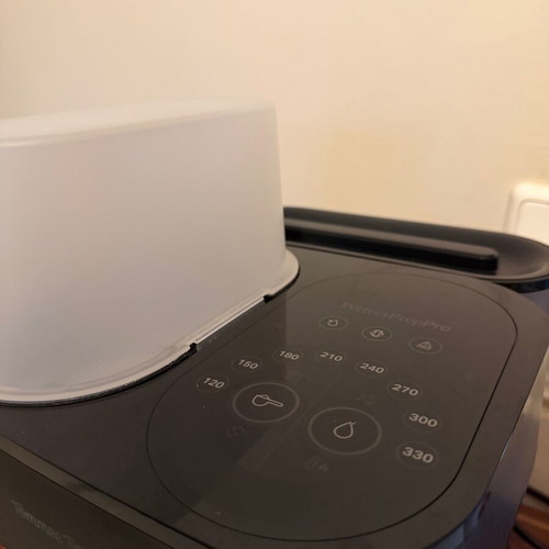 Tommee Tippee Perfect Prep Pro Milk Bottle Maker, like new
