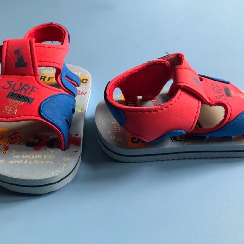 Sea sandals baby used, size 20