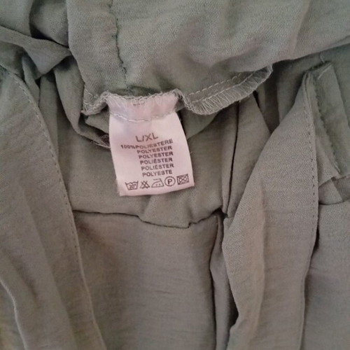 Khaki shorts like new, size L, comfortable and airy