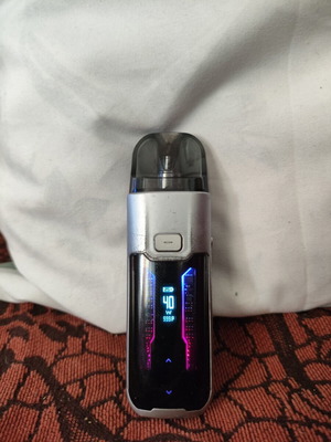 Vaporesso Luxe XR Max 2800mAh touch screen vape like new