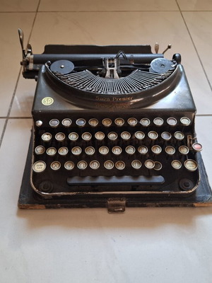Smith Premier typewriter with Greek keyboard, vintage collectible