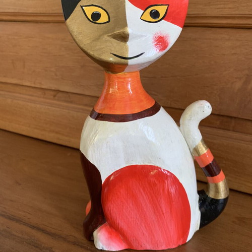 Decorative wooden cat figurine, new, 20 cm tall, hand-painted with gold leaf details
