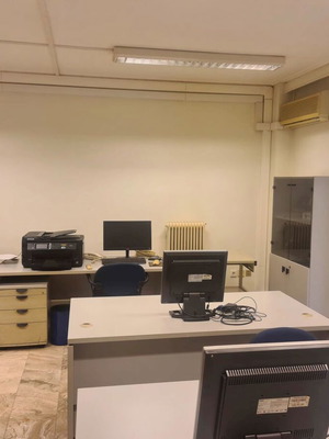 Ηλεκτρονικοί υπολογιστές desktop και οθόνες Η/Υ σαν καινούργιο