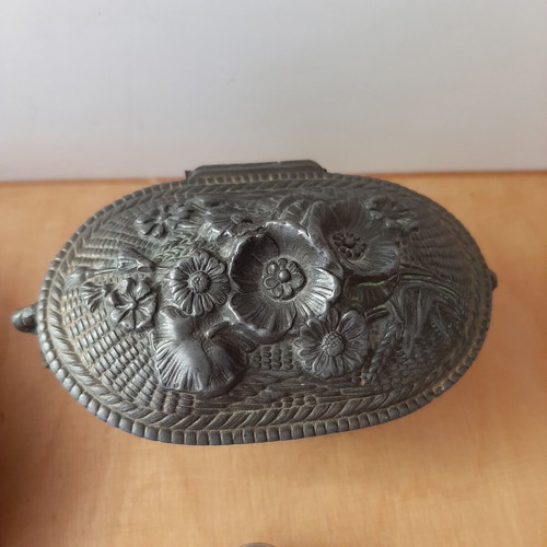 Vintage jewelry boxes set used with carved details