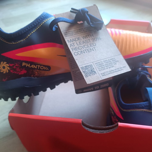 Nike Jr. Phantom 6 Low Academy Earling Halland's Boy Football Trainers New, Size 38.5 EU