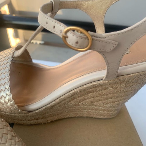 Ugg Australia beige platform sandals used, size 40