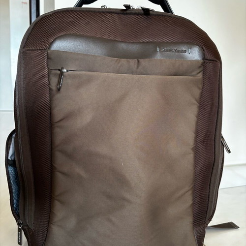 Samsonite backpack used, brown, with many compartments