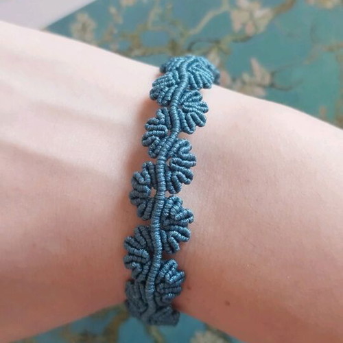 Handmade macrame bracelet new