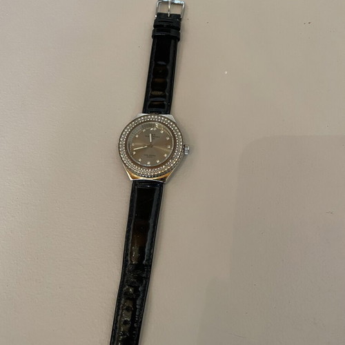 Stylish women's wristwatch used