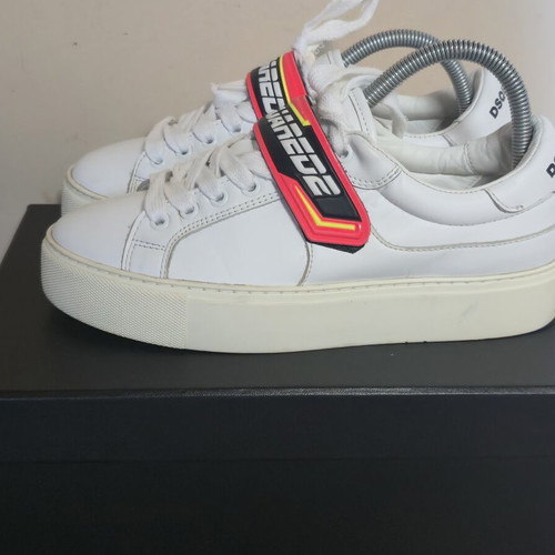 Dsquared2 women's sneakers like new, white with colorful patch, size 38