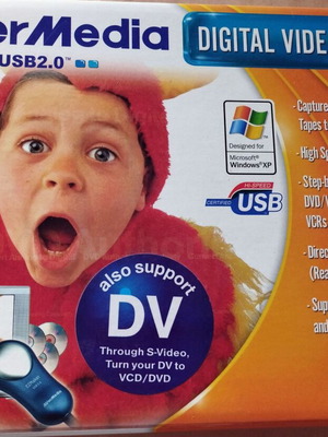 Aver Media USB 2.0 VHS Video Capture Kit like new, in original box