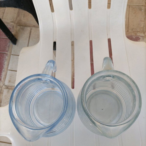 Glass pitchers used