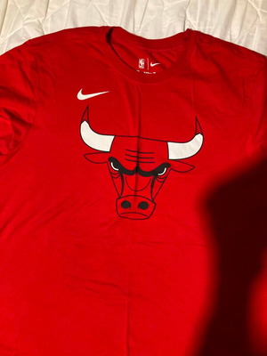 T-shirt Nike Bulls M σαν καινούργιο, κόκκινο
