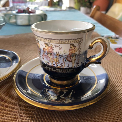 Dagounis ceramic 24k gold set of 2 cups like new